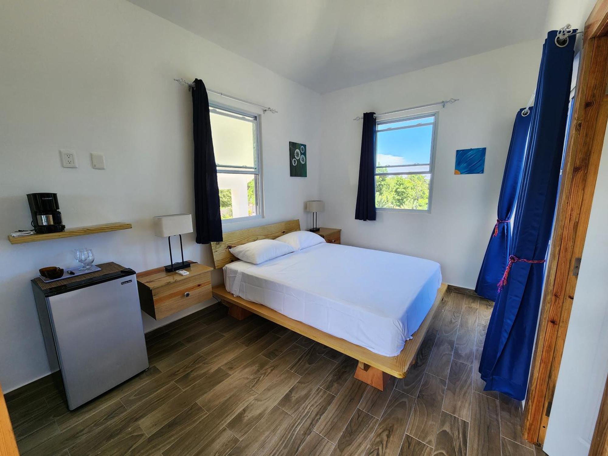 Bella Villa Room With Large Pool And Close To Beach 拉斯加勒拉斯 外观 照片