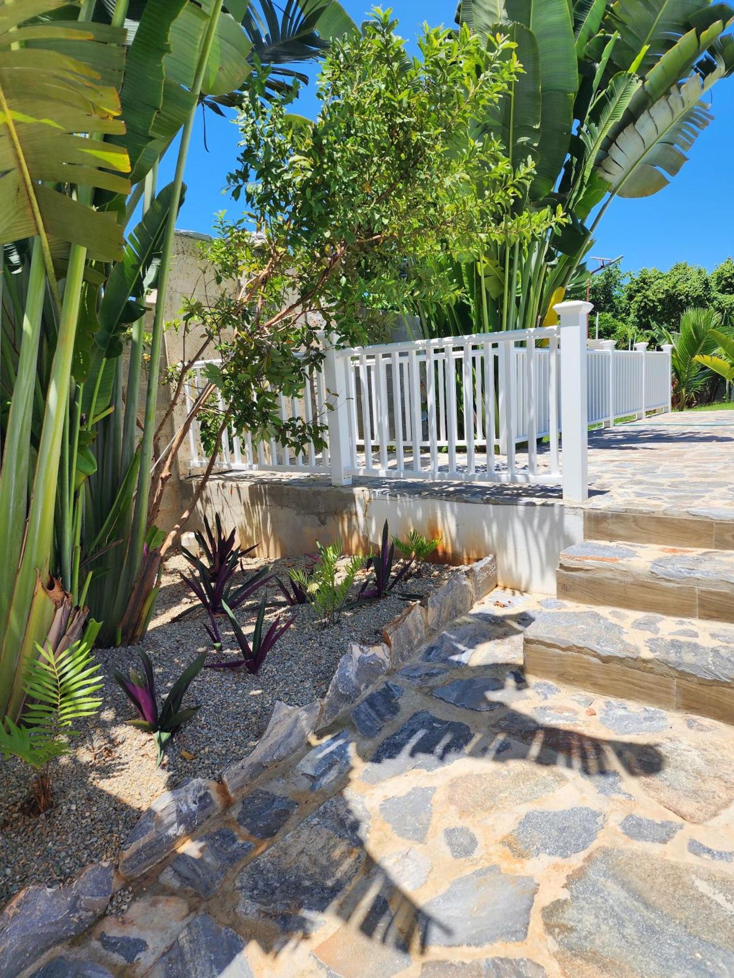Bella Villa Room With Large Pool And Close To Beach 拉斯加勒拉斯 外观 照片